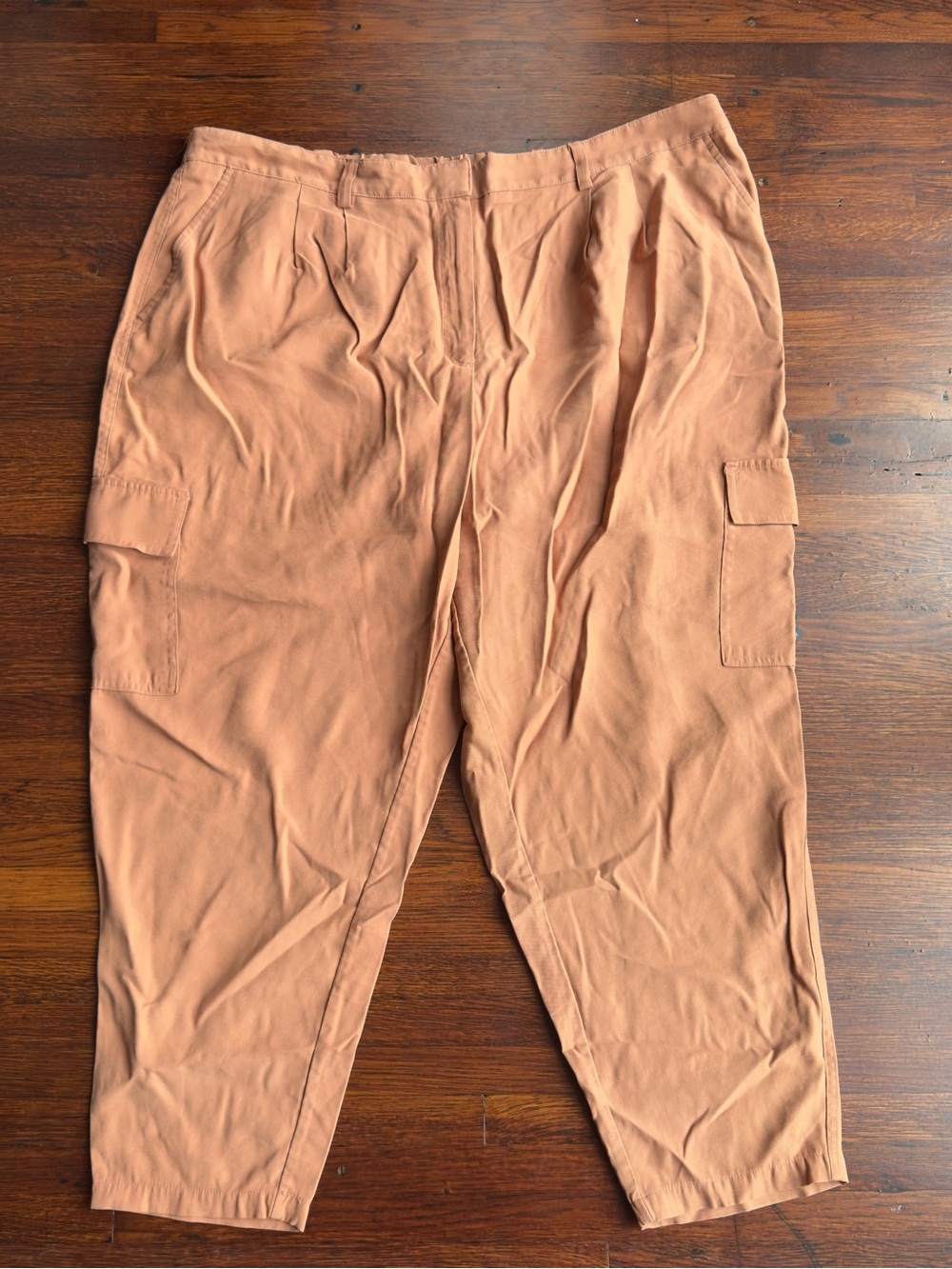 Women's Cargo Pants in Light Brown - Unbranded